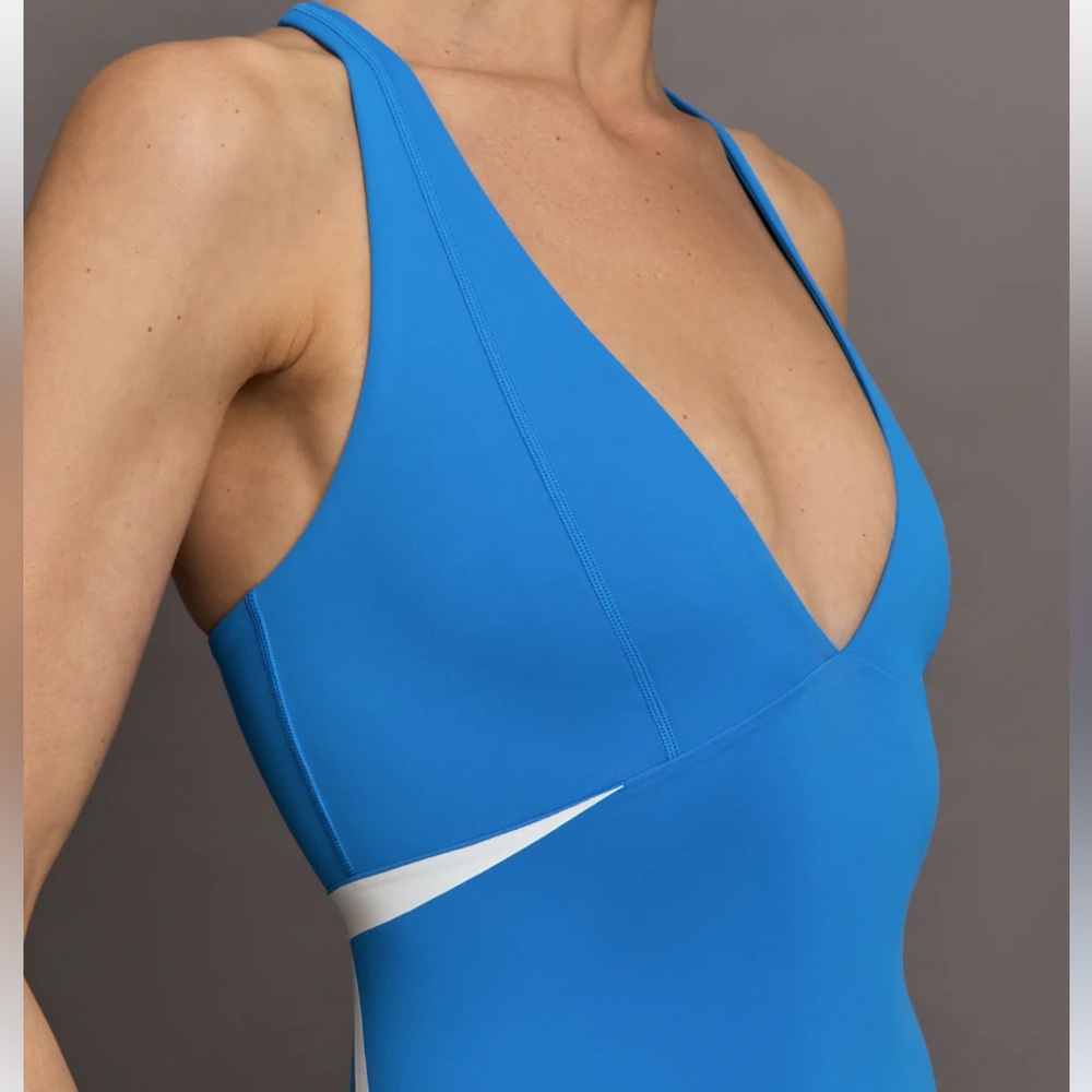 BANDIER V-Neck Plunge Contrast Short Catsuit 🐈⬛ Size S Blue White Luxury Chic - Picture 4 of 11